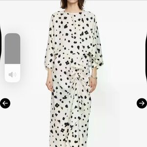 Elegant Black and White Polka Dot Grainsdot Print Maxi Dress